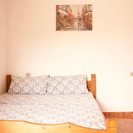 Guest house Natyra